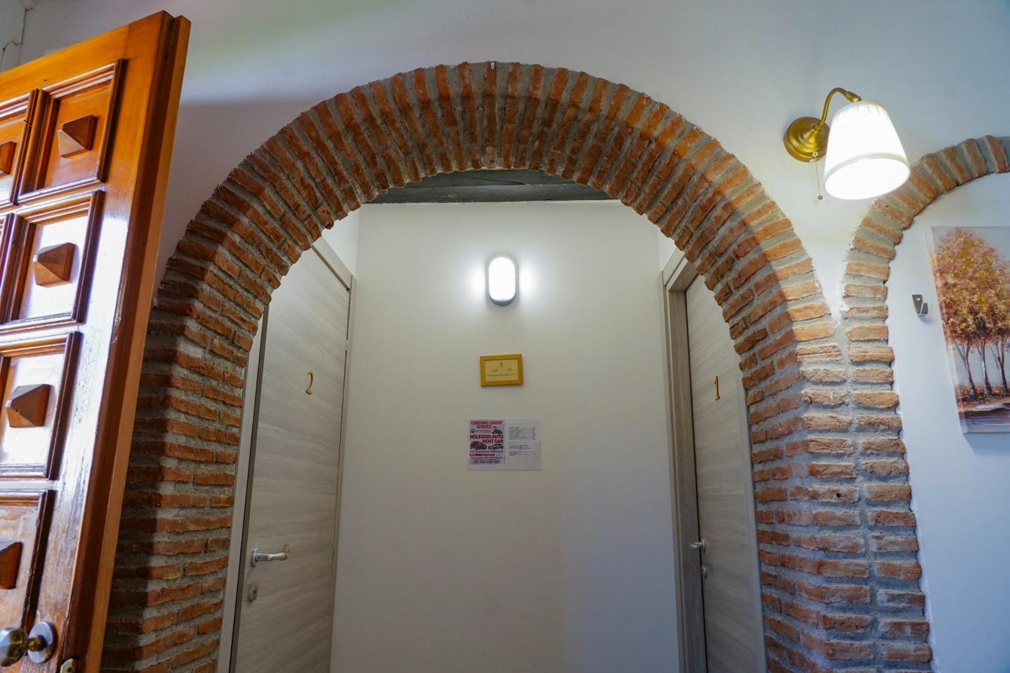 R-Home Li Cuti Catania Bagian luar foto